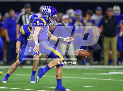Thumbnail 3 in Pottsboro vs. Brock (UIL 3A D1 Semifinal) photogallery.