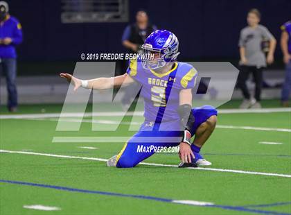 Thumbnail 2 in Pottsboro vs. Brock (UIL 3A D1 Semifinal) photogallery.