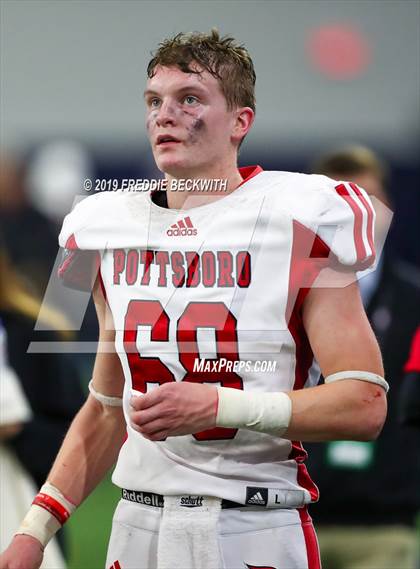 Thumbnail 1 in Pottsboro vs. Brock (UIL 3A D1 Semifinal) photogallery.