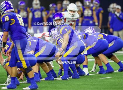 Thumbnail 2 in Pottsboro vs. Brock (UIL 3A D1 Semifinal) photogallery.