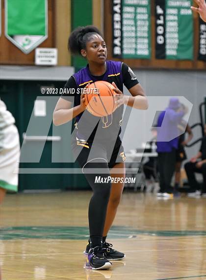 Thumbnail 3 in Lynwood vs. St. Mary's (St. Mary's Stockton MLK Showcase) photogallery.