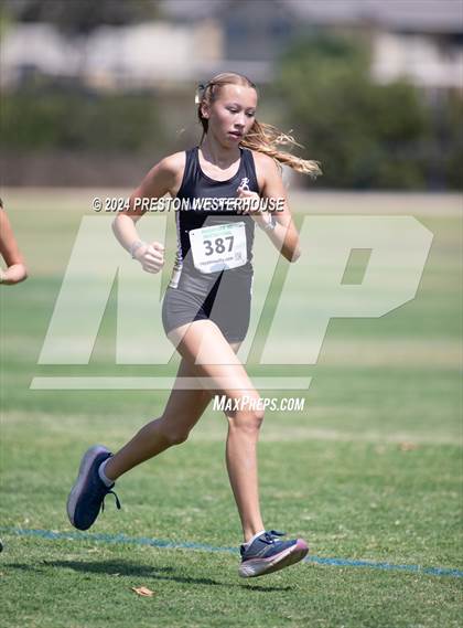Thumbnail 1 in FR: Moorpark Invitational (Freshman) photogallery.