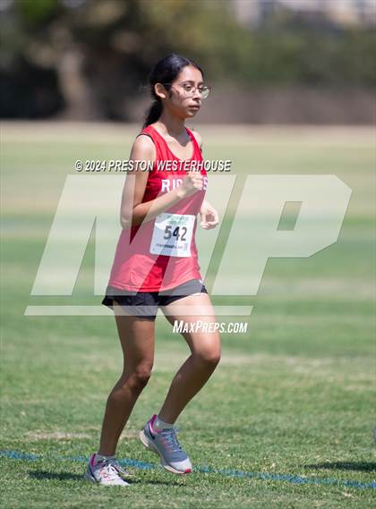 Thumbnail 3 in FR: Moorpark Invitational (Freshman) photogallery.
