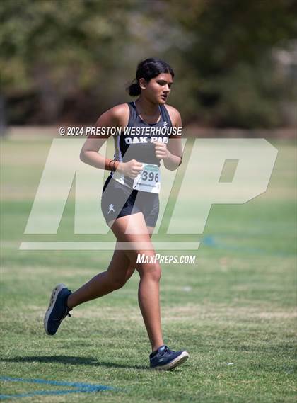 Thumbnail 1 in FR: Moorpark Invitational (Freshman) photogallery.