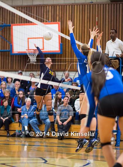 Thumbnail 1 in Gregori @ Rocklin photogallery.