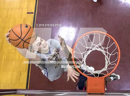 Thumbnail 2 in Findlay Prep vs. Montverde Academy (GEICO National Tournament Semifinal) photogallery.