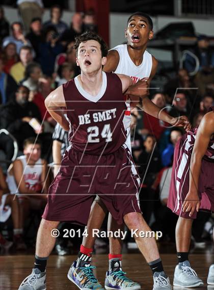 Thumbnail 3 in DeSmet Jesuit @ Chaminade photogallery.