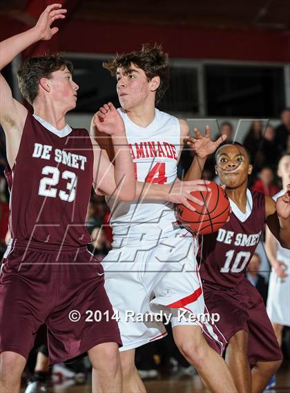 Thumbnail 2 in DeSmet Jesuit @ Chaminade photogallery.
