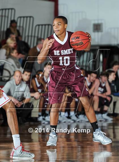 Thumbnail 1 in DeSmet Jesuit @ Chaminade photogallery.