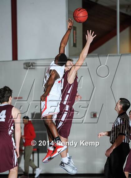 Thumbnail 1 in DeSmet Jesuit @ Chaminade photogallery.