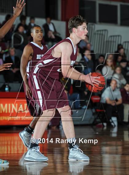 Thumbnail 2 in DeSmet Jesuit @ Chaminade photogallery.