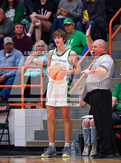 Thumbnail 1 in Valley Springs vs. Lakeside (AAA 3A State Playoff first round) photogallery.