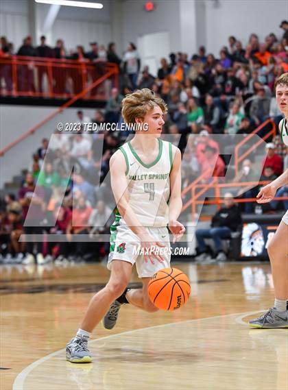 Thumbnail 3 in Valley Springs vs. Lakeside (AAA 3A State Playoff first round) photogallery.