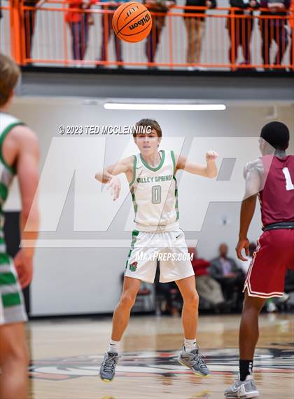 Thumbnail 1 in Valley Springs vs. Lakeside (AAA 3A State Playoff first round) photogallery.