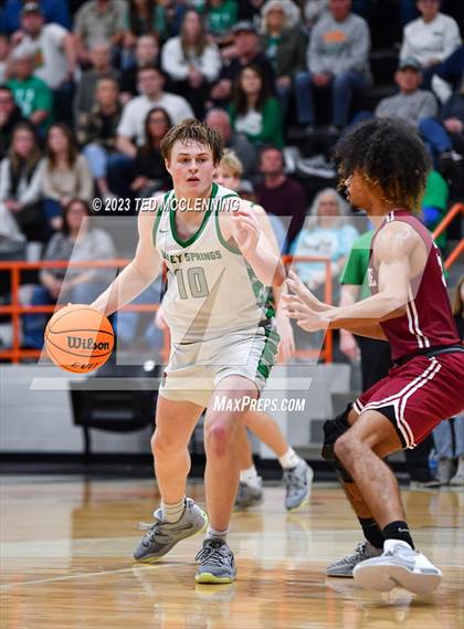 Thumbnail 2 in Valley Springs vs. Lakeside (AAA 3A State Playoff first round) photogallery.