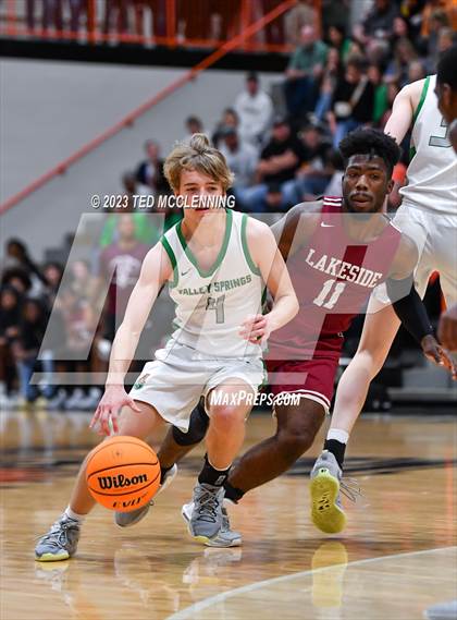 Thumbnail 2 in Valley Springs vs. Lakeside (AAA 3A State Playoff first round) photogallery.