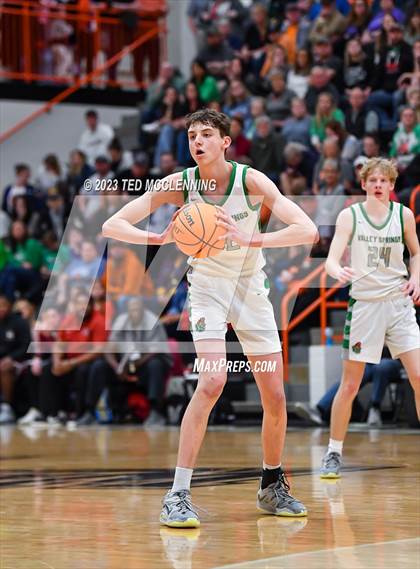 Thumbnail 2 in Valley Springs vs. Lakeside (AAA 3A State Playoff first round) photogallery.