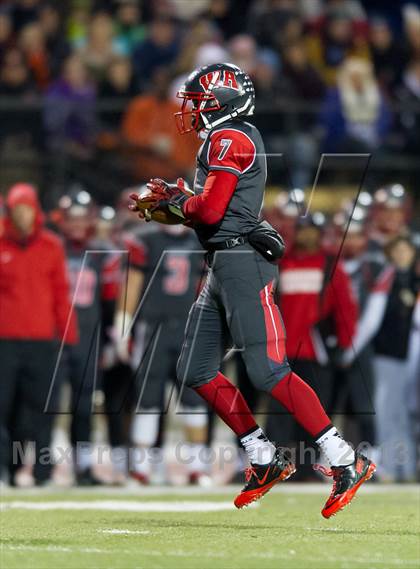 Thumbnail 2 in Cathedral Prep vs. West Allegheny (PIAA Class AAA Quarterfinal) photogallery.