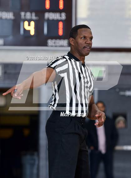 Thumbnail 3 in Nevada Union vs. Yuba City (Mel Good Holiday Classic) photogallery.
