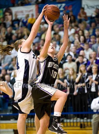 Thumbnail 2 in Riverton vs Syracuse (Utah 5A Semifinal) photogallery.