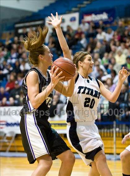 Thumbnail 2 in Riverton vs Syracuse (Utah 5A Semifinal) photogallery.