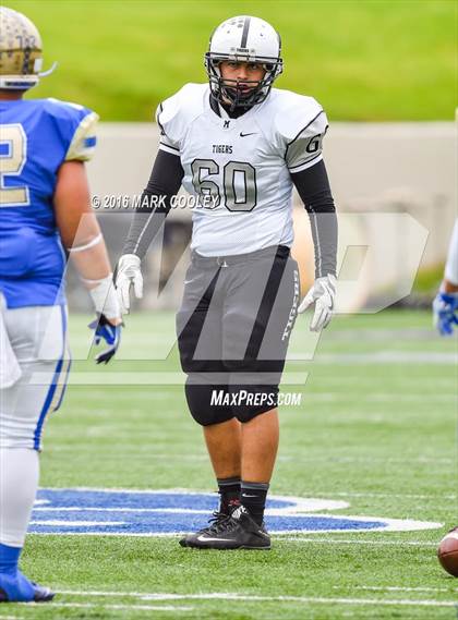 Thumbnail 1 in Rockdale vs. Malakoff (UIL 3A Regional Playoff) photogallery.