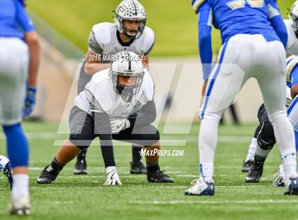 Thumbnail 2 in Rockdale vs. Malakoff (UIL 3A Regional Playoff) photogallery.