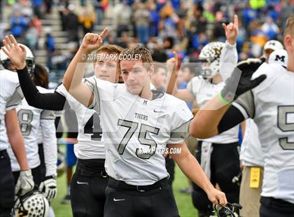 Thumbnail 3 in Rockdale vs. Malakoff (UIL 3A Regional Playoff) photogallery.