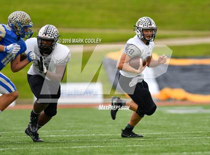 Thumbnail 2 in Rockdale vs. Malakoff (UIL 3A Regional Playoff) photogallery.