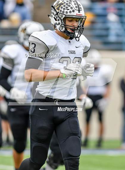 Thumbnail 2 in Rockdale vs. Malakoff (UIL 3A Regional Playoff) photogallery.