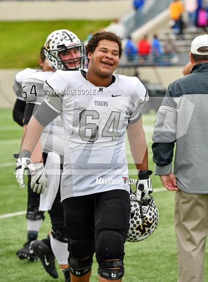 Thumbnail 3 in Rockdale vs. Malakoff (UIL 3A Regional Playoff) photogallery.