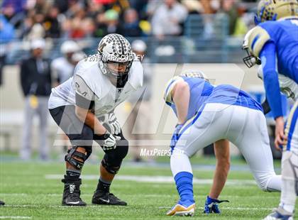 Thumbnail 2 in Rockdale vs. Malakoff (UIL 3A Regional Playoff) photogallery.