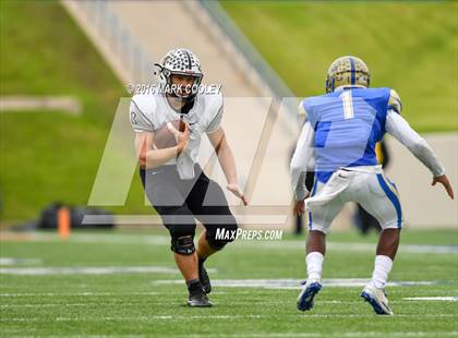 Thumbnail 3 in Rockdale vs. Malakoff (UIL 3A Regional Playoff) photogallery.