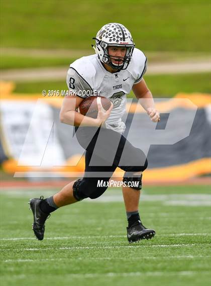 Thumbnail 3 in Rockdale vs. Malakoff (UIL 3A Regional Playoff) photogallery.