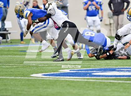 Thumbnail 3 in Rockdale vs. Malakoff (UIL 3A Regional Playoff) photogallery.