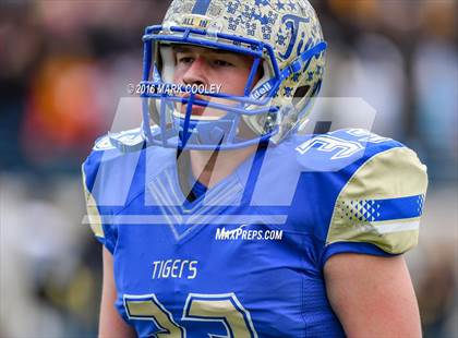Thumbnail 2 in Rockdale vs. Malakoff (UIL 3A Regional Playoff) photogallery.