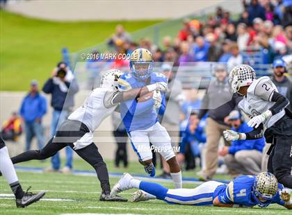 Thumbnail 2 in Rockdale vs. Malakoff (UIL 3A Regional Playoff) photogallery.