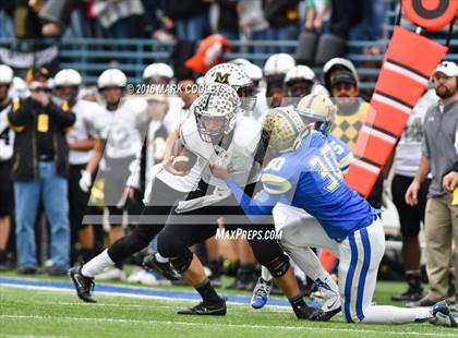 Thumbnail 3 in Rockdale vs. Malakoff (UIL 3A Regional Playoff) photogallery.