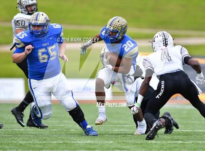 Thumbnail 1 in Rockdale vs. Malakoff (UIL 3A Regional Playoff) photogallery.