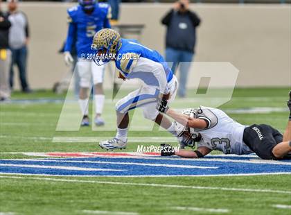 Thumbnail 1 in Rockdale vs. Malakoff (UIL 3A Regional Playoff) photogallery.