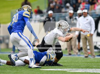Thumbnail 1 in Rockdale vs. Malakoff (UIL 3A Regional Playoff) photogallery.