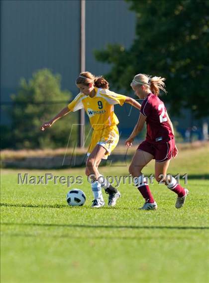 Thumbnail 3 in Anoka vs Wayzata (Challenge Cup Tournament) photogallery.