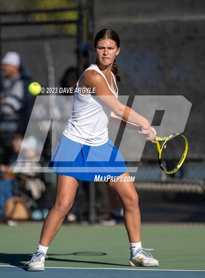 Thumbnail 1 in UHSAA 3A Semifinals photogallery.