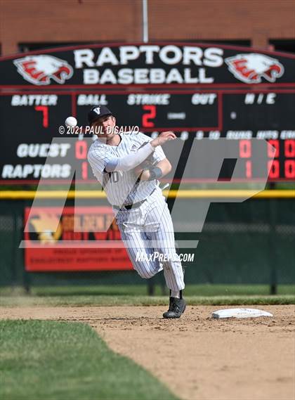 Thumbnail 3 in Chatfield vs. Valor Christian (CHSAA 5A Finals - 1st Round) photogallery.