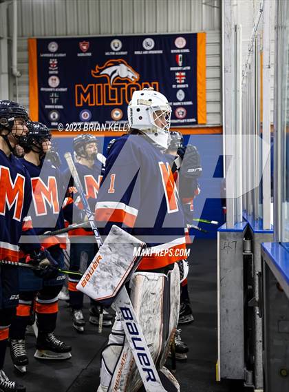 Thumbnail 1 in Milton Academy vs Deerfield Academy (Flood-Marr Tournament) photogallery.