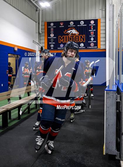 Thumbnail 3 in Milton Academy vs Deerfield Academy (Flood-Marr Tournament) photogallery.