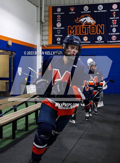 Thumbnail 1 in Milton Academy vs Deerfield Academy (Flood-Marr Tournament) photogallery.