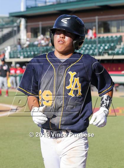 Thumbnail 1 in Los Angeles CES vs. Harbor Teacher (CIF L.A. City Section D3 Final) photogallery.