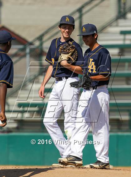 Thumbnail 1 in Los Angeles CES vs. Harbor Teacher (CIF L.A. City Section D3 Final) photogallery.