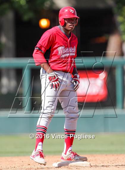 Thumbnail 1 in Los Angeles CES vs. Harbor Teacher (CIF L.A. City Section D3 Final) photogallery.